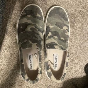 Steve Madden camo shoes